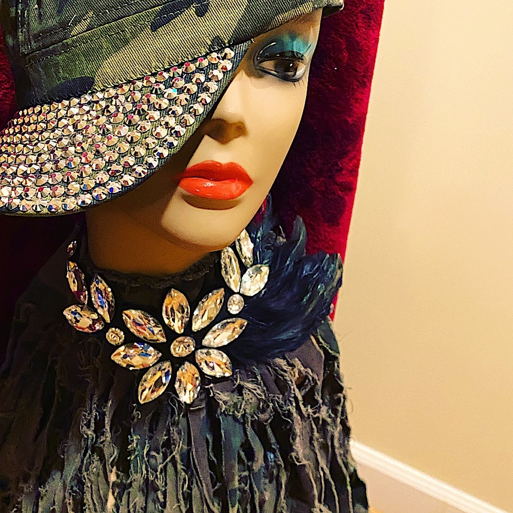 Camouflage bling necklace and cap set.